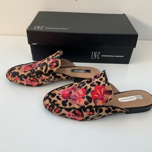 New INC International Gannie Calf Hair Floral Embroidery on Leopard Mule 7 NIB - Picture 8 of 10
